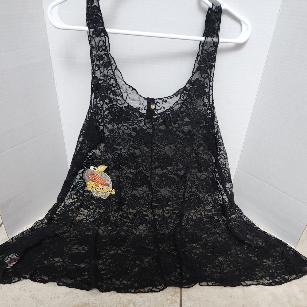 Black Lace Sleeveless Top - Picture 3 of 7